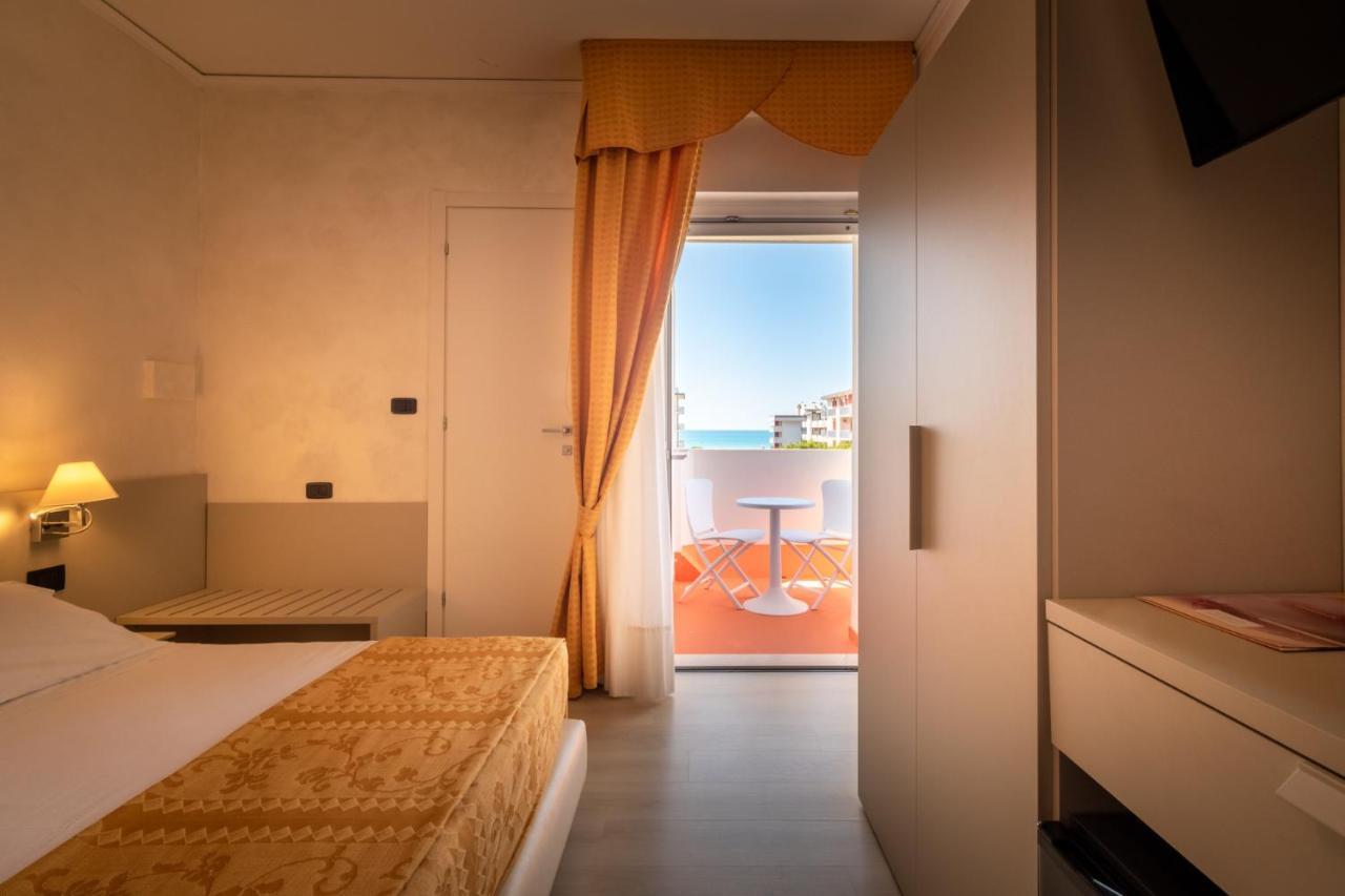 Continental B&B City Hotel Bibione Zewnętrze zdjęcie